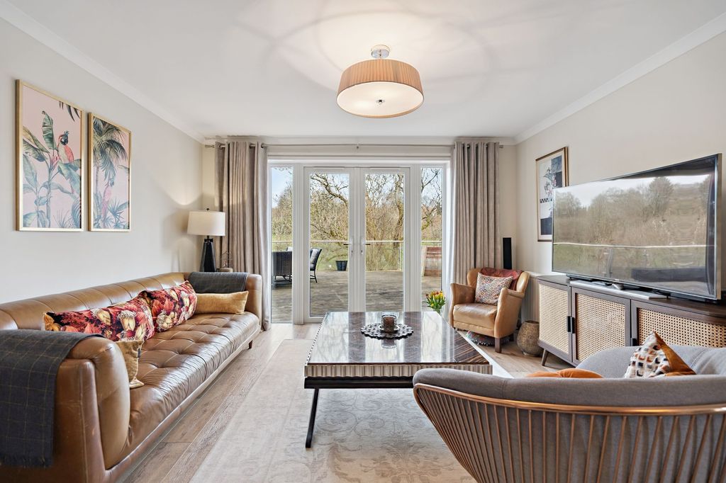 Additional image 2 of 4 bed detached house for saleSpringbank Gardens, Dunblane FK15