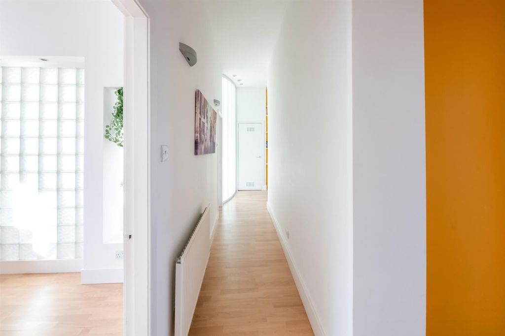 Additional image 12 of 2 bed flat for sale5B Bridge Street, Dollar FK14