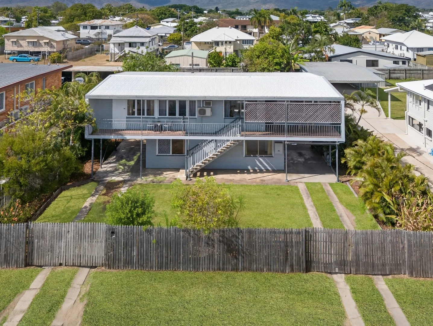 13 Gleeson Street, Hermit Park QLD 4812