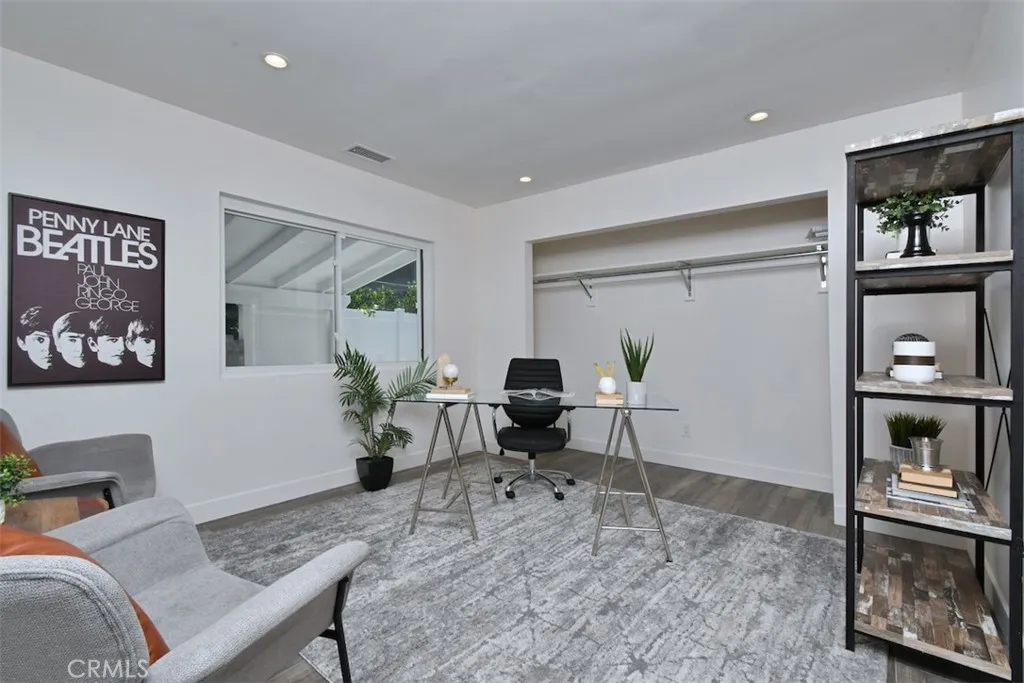 Additional image 95 of 15576 Hesby St, Encino, CA 91436