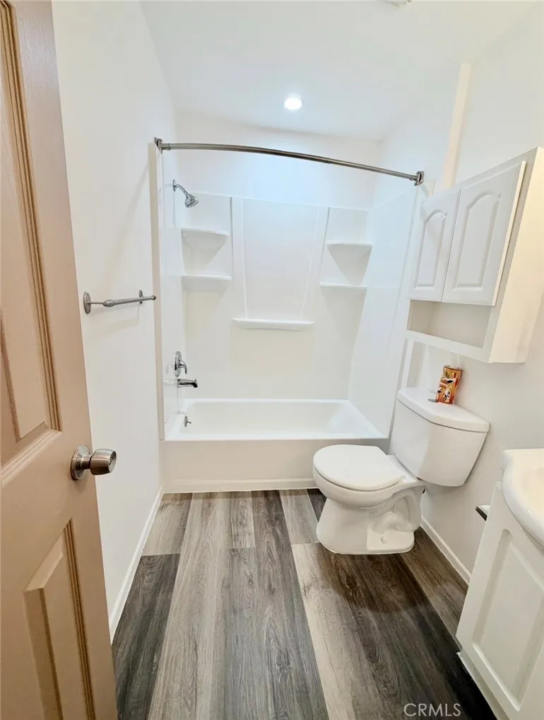 Additional image 38 of 2507 E 15th St Unit 213, Long Beach, CA 90804