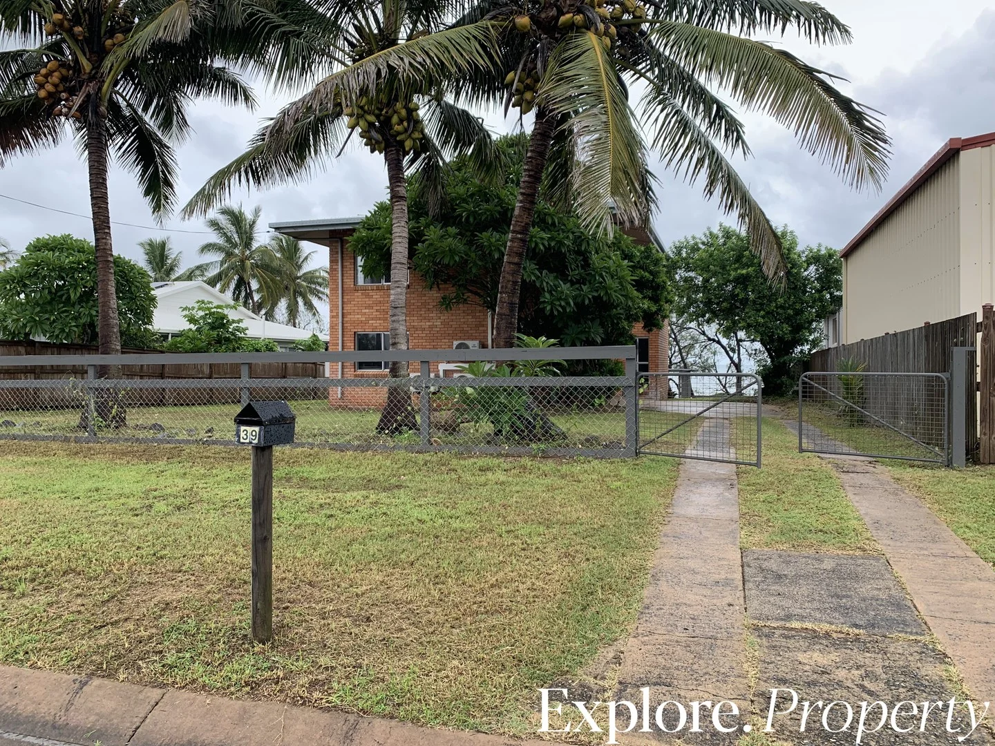 39 Rasmussen Avenue, Hay Point QLD 4740