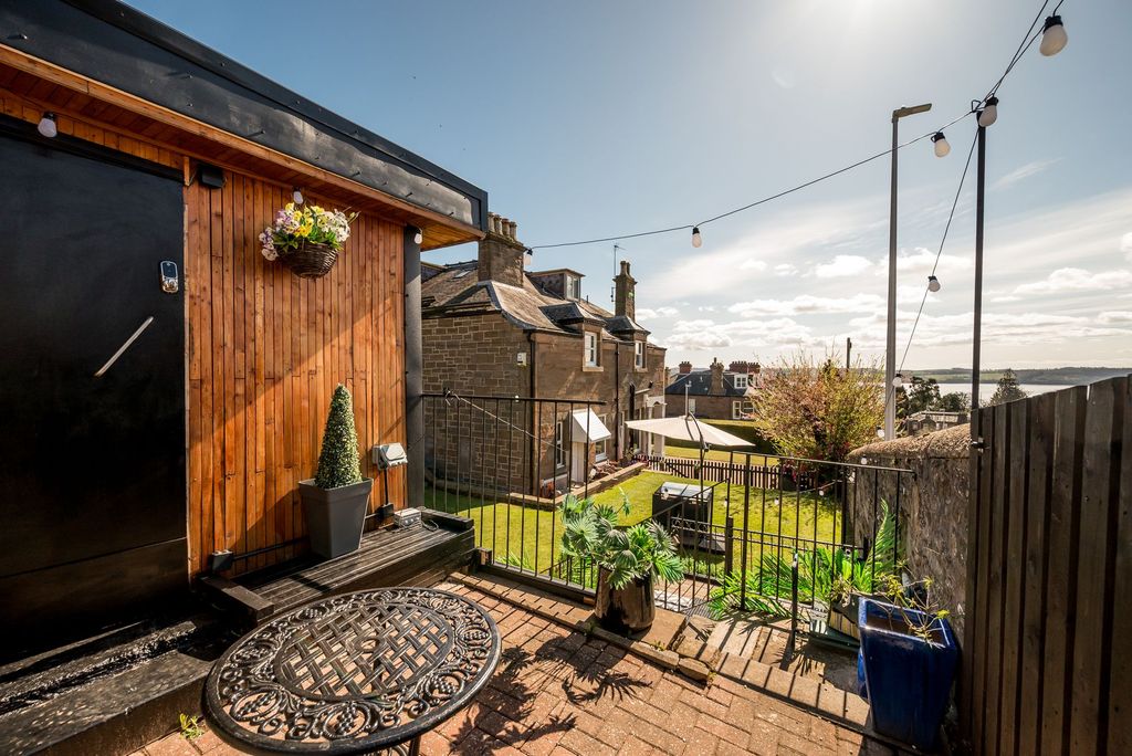 Additional image 33 of 7 bed semi-detached house for sale15 West Park Road, West End, Dundee DD2
