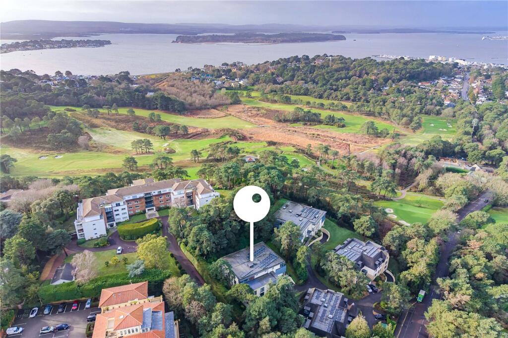 Lilliput Road, Poole, Dorset, BH14 photo 4