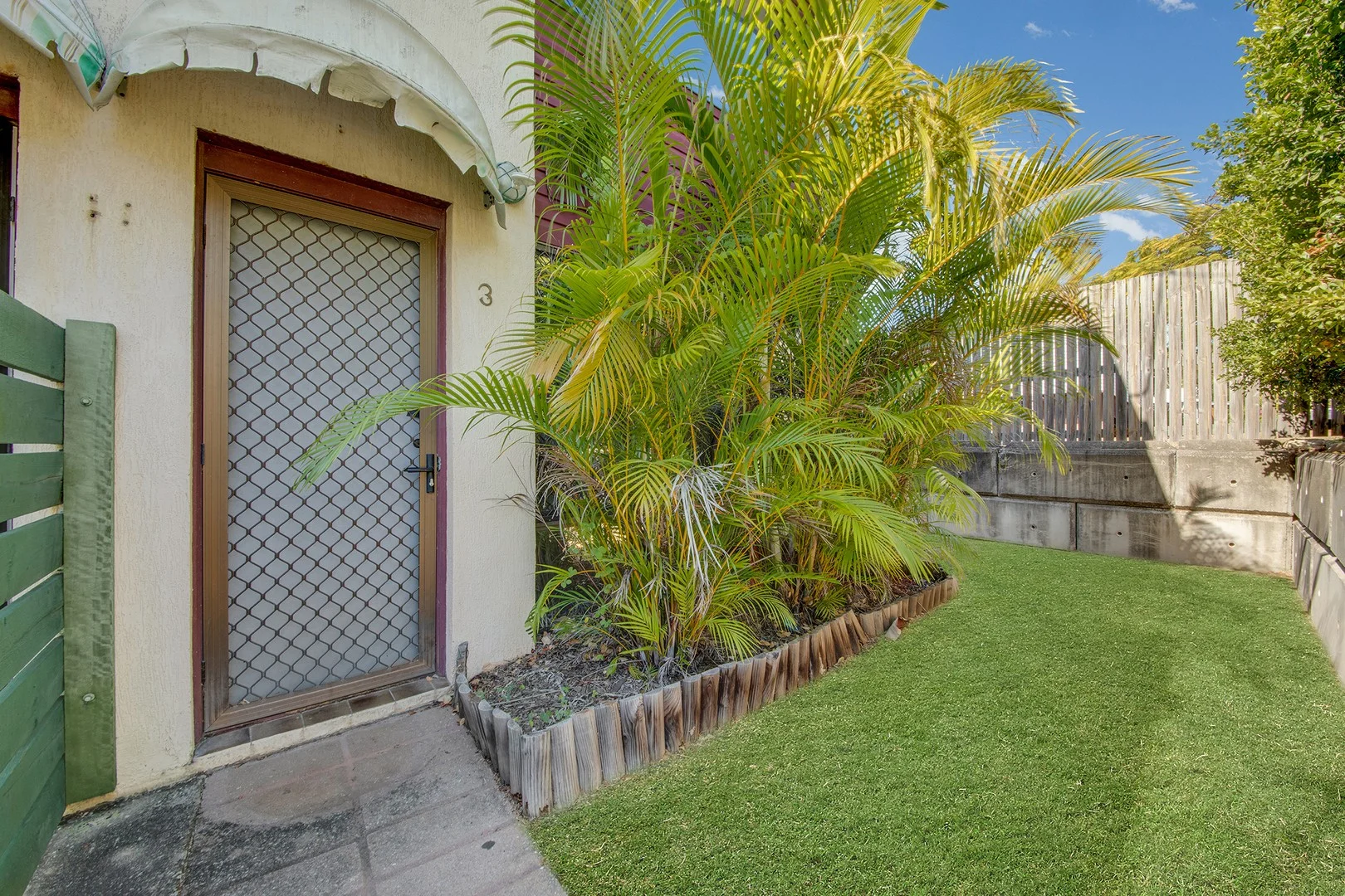 3/196 Auckland Street, Gladstone QLD 4680