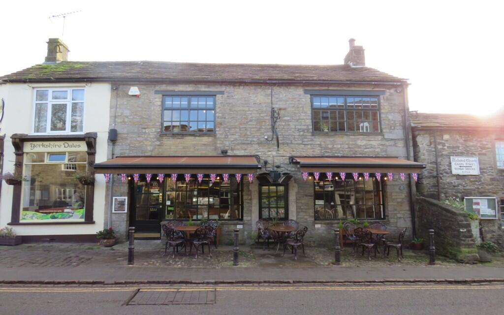 Coffee Eco, Main Street, BD23
