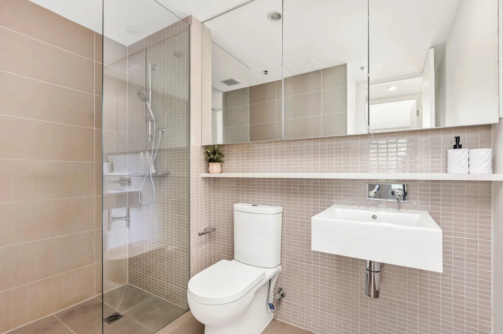 Additional image 8 of 410/70 Queens Road, Melbourne VIC 3004