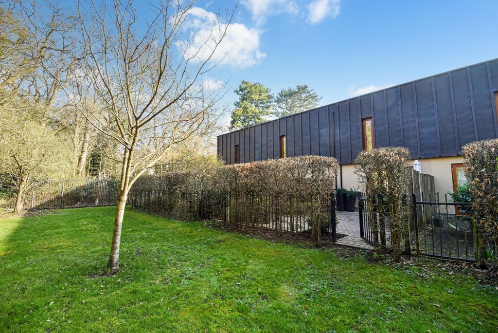 Additional image 20 of 2 bed terraced house for saleCliveden Gages, Taplow, Buckinghamshire SL6