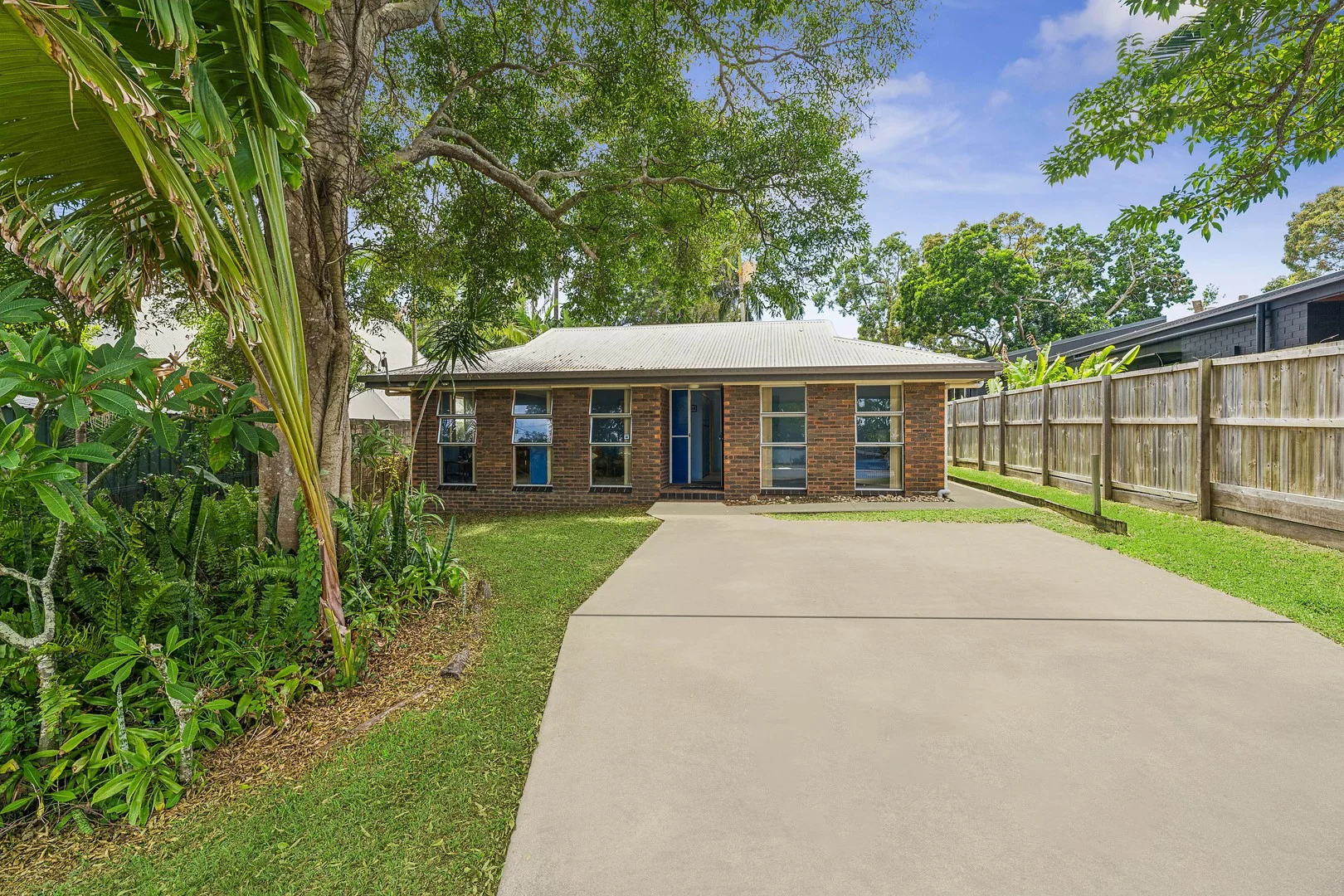 84 Pacific Avenue, Sunshine Beach QLD 4567