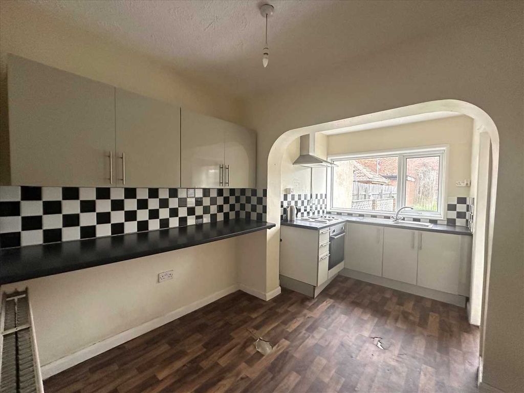 Additional image 3 of 3 bed semi-detached house for saleSt John's Road, Scunthorpe DN16