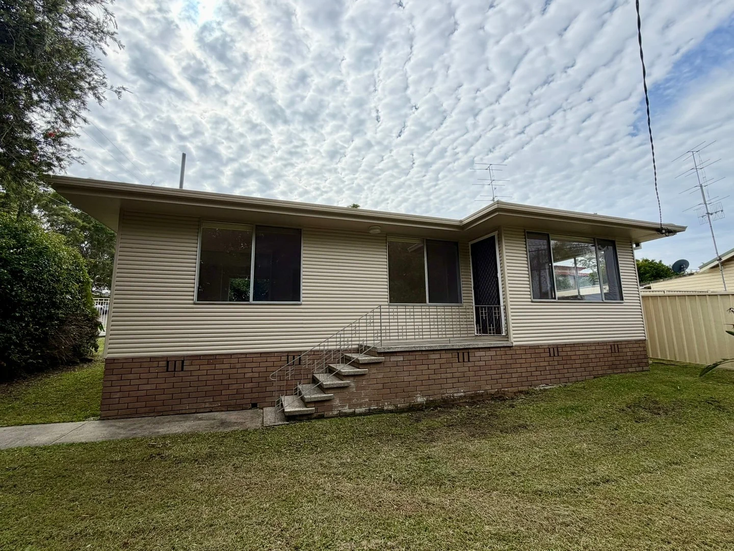 137 Wallarah Road, Gorokan NSW 2263