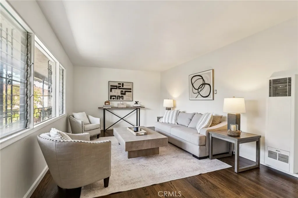 Additional image 19 of 379 Wisconsin Ave Unit 3, Long Beach, CA 90814