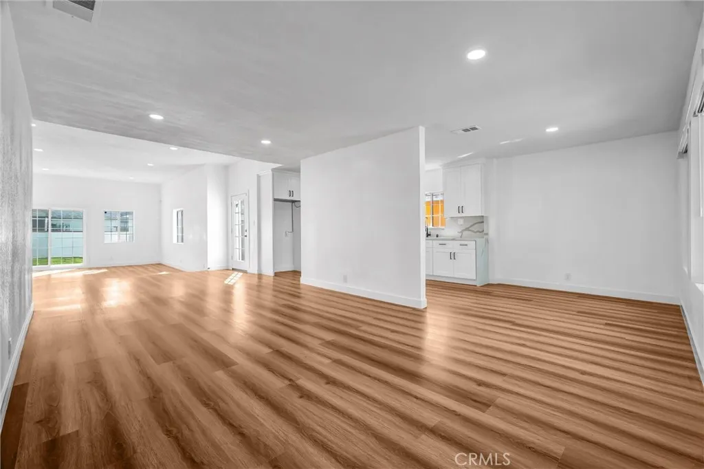 Additional image 6 of 1200 S Castlegate Ave, Compton, CA 90221