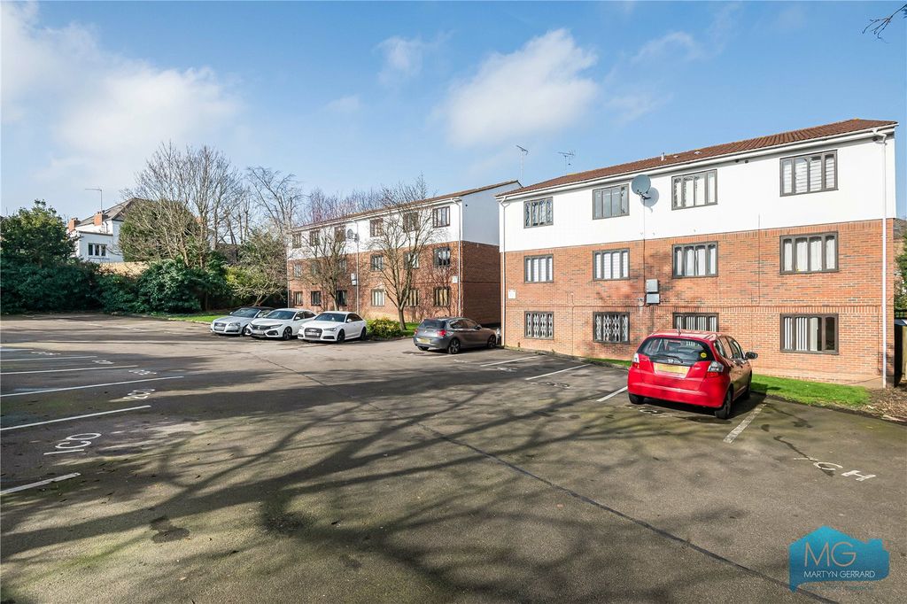 Additional image 11 of 2 bed flat for saleStation Road, New Barnet, Barnet EN5