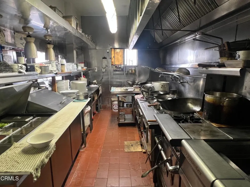 Additional image 21 of 1621 N Oxnard Boulevard, Oxnard, CA 93030