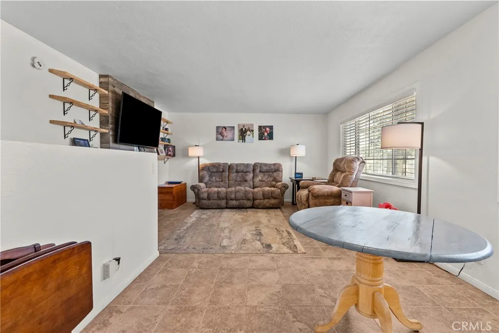 Additional image 83 of 3521 E Avenue T4, Palmdale, CA 93550