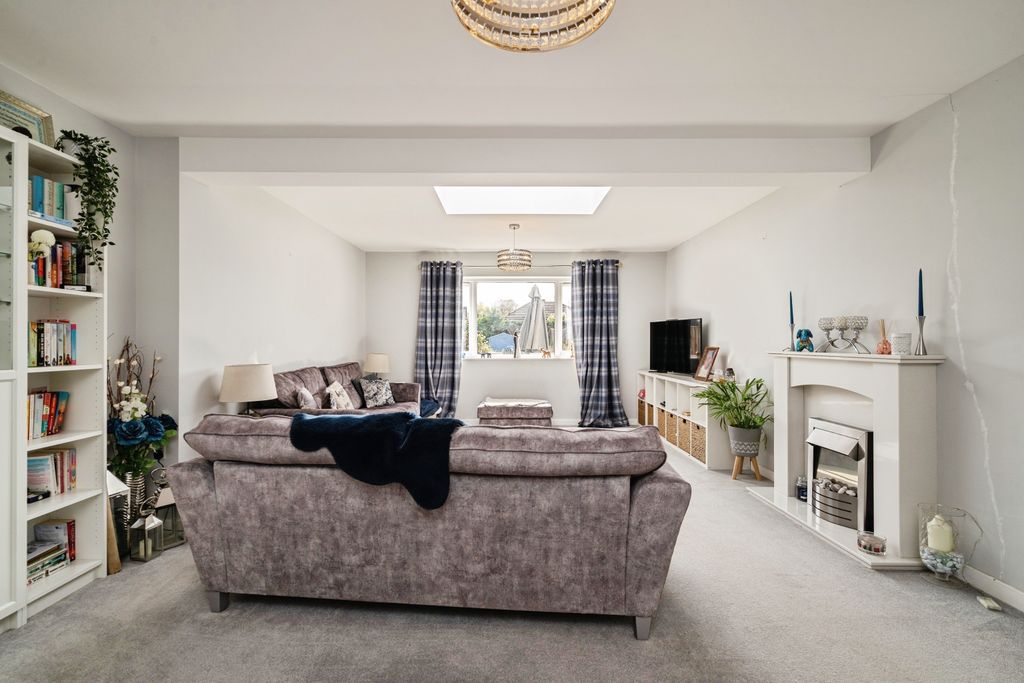 Additional image 11 of 3 bed bungalow for saleGrove Avenue, Norwich NR5