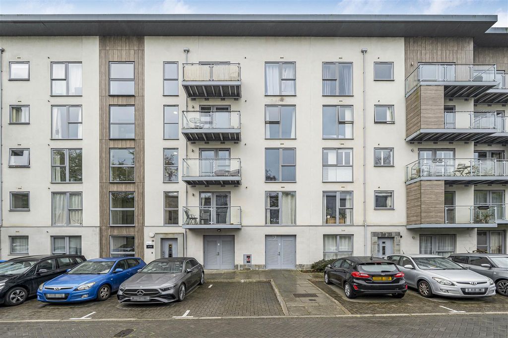 Additional image 15 of 1 bed flat for saleAlder House, Wallingford Way, Maidenhead SL6