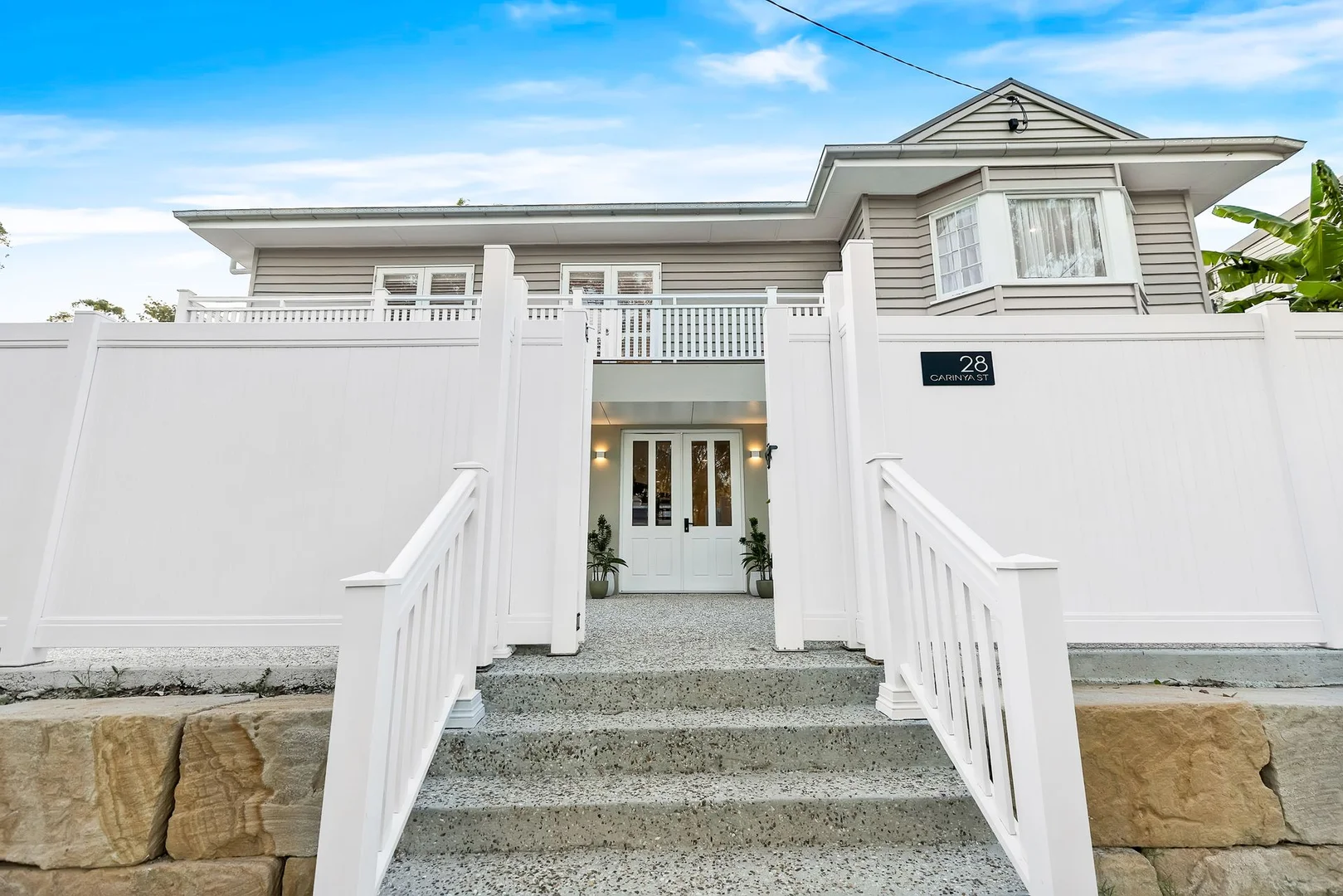 28 Carinya St, Indooroopilly QLD 4068 photo 2