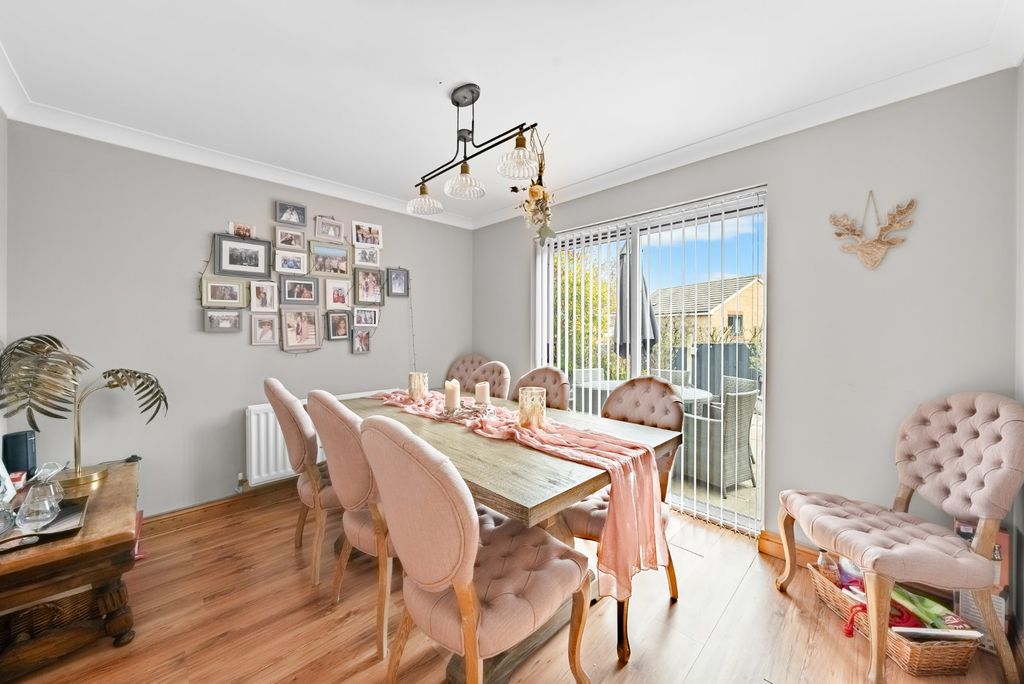 Additional image 7 of 4 bed detached house for saleHeather Way, Harrogate, North Yorkshire HG3