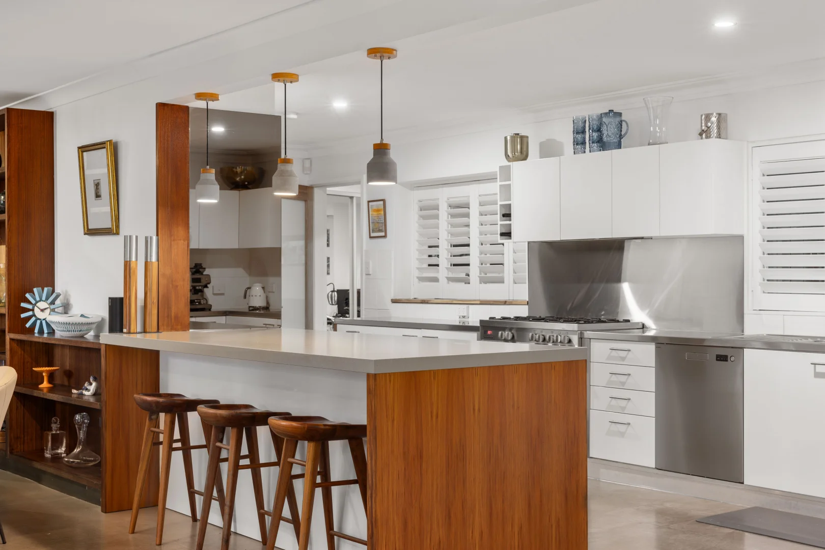 Additional image 6 of 2 Merrimac Boulevard, Broadbeach Waters QLD 4218