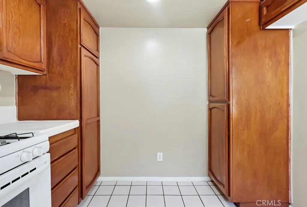 Additional image 31 of 19018 Sherman Way Unit 110, Reseda, CA 91335