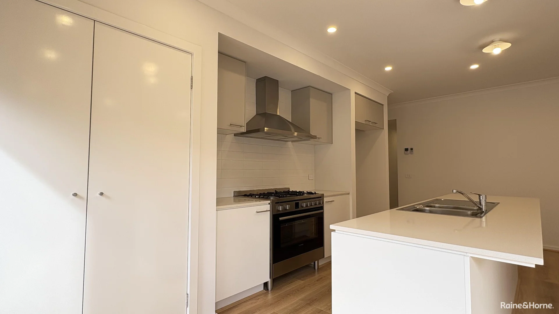 Additional image 13 of 21 Wharfedale Crescent, Lara VIC 3212