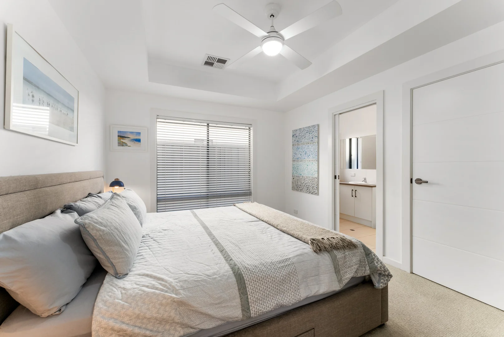 2 Nambucca Avenue, West Lakes Shore SA 5020 photo 3