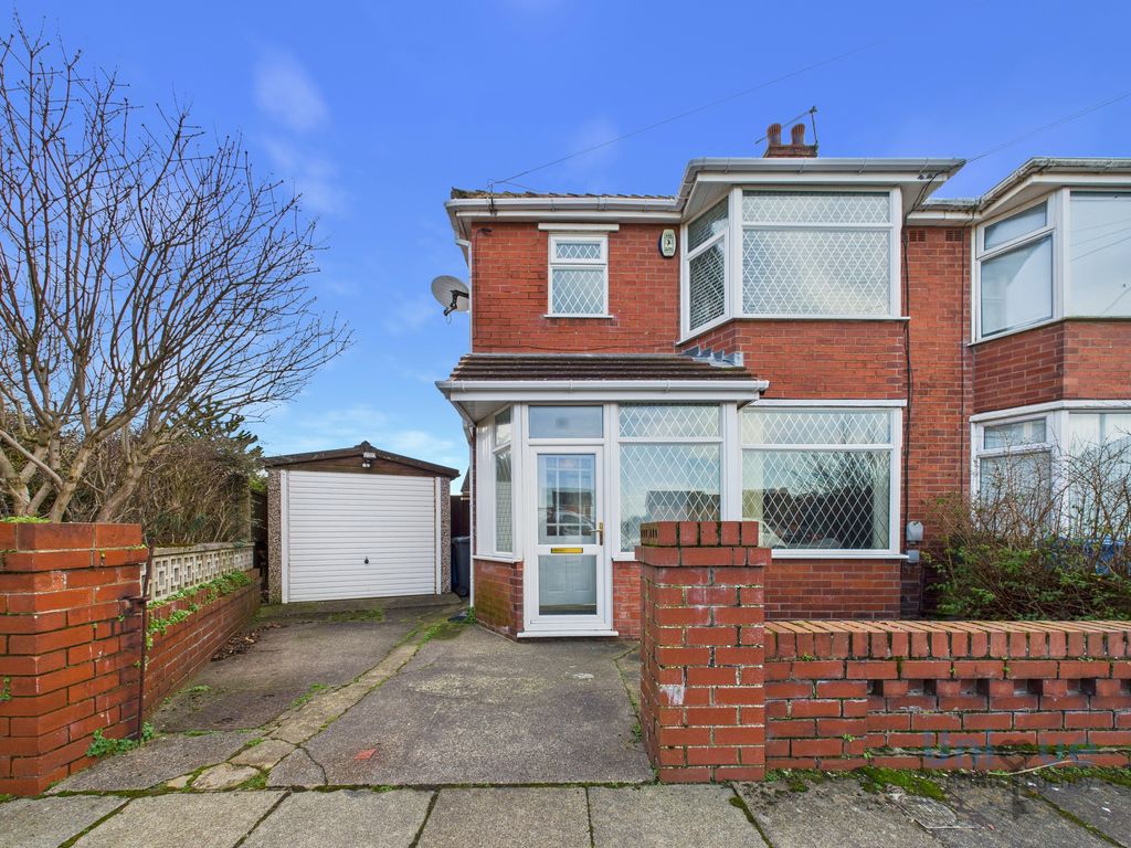 3 bed semi-detached house for saleHighbury Road East, Lytham St. Annes FY8