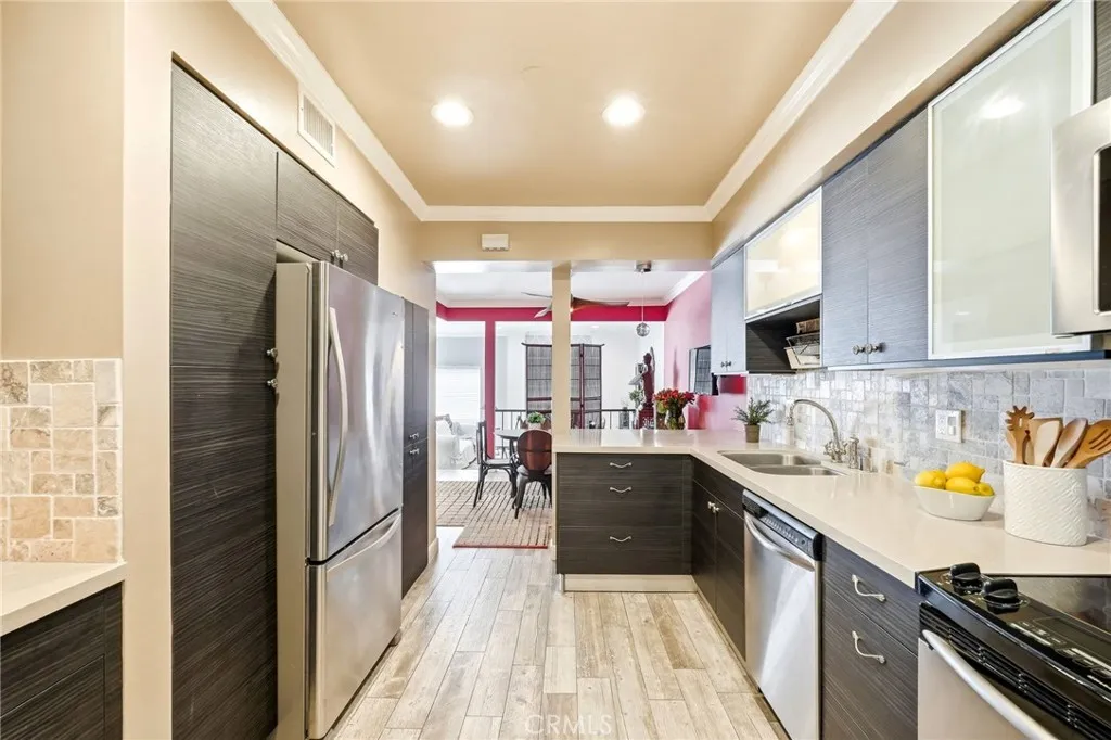Additional image 12 of 4807 Woodley Avenue Unit 303, Encino, CA 91436