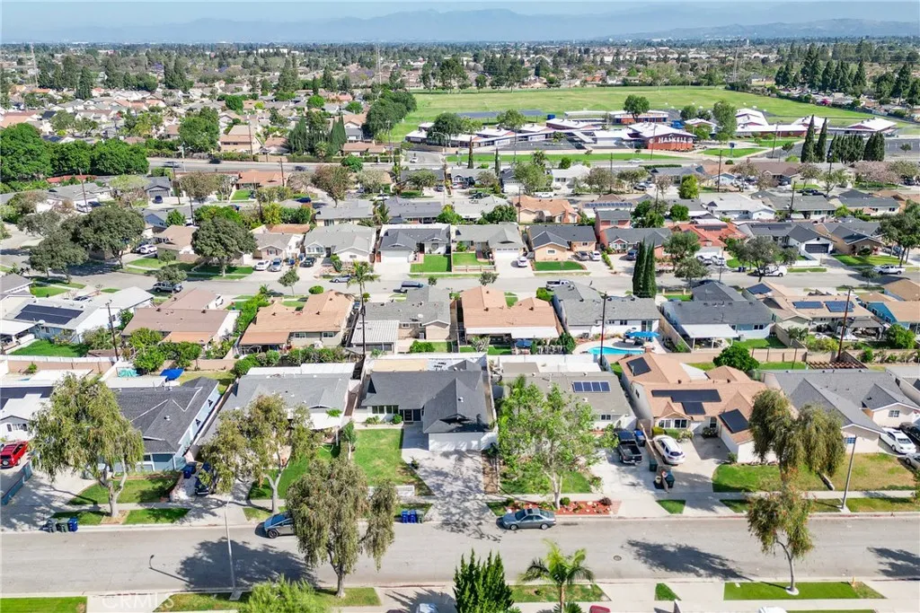 Additional image 32 of 11439 205th St, Lakewood, CA 90715