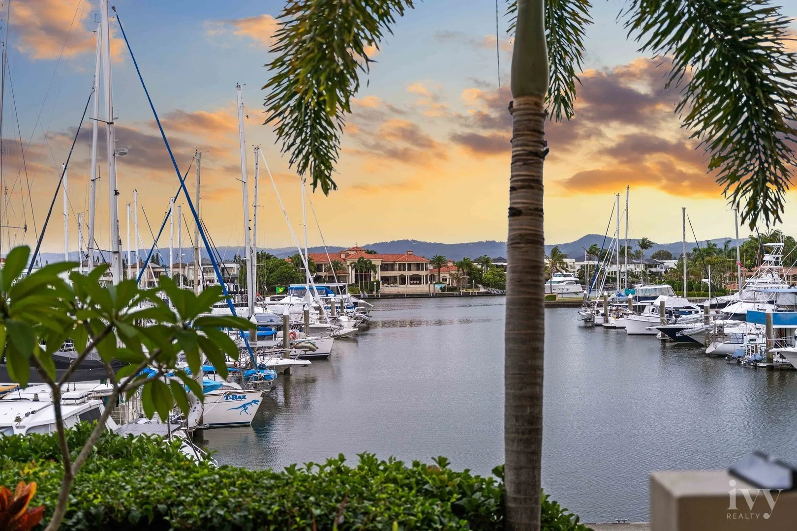 1789/1 Rialto Quay Drive, Hope Island QLD 4212