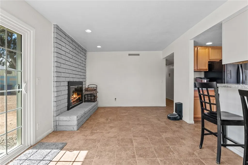 Additional image 77 of 3521 E Avenue T4, Palmdale, CA 93550