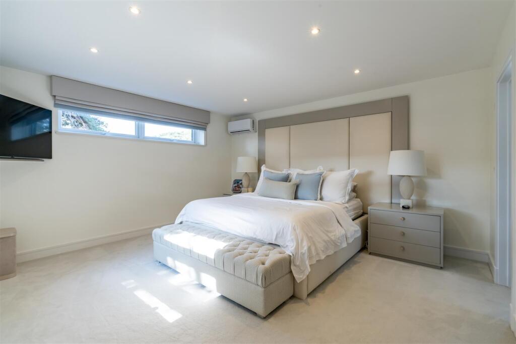Additional image 13 of Moorfields Road, Canford Cliffs