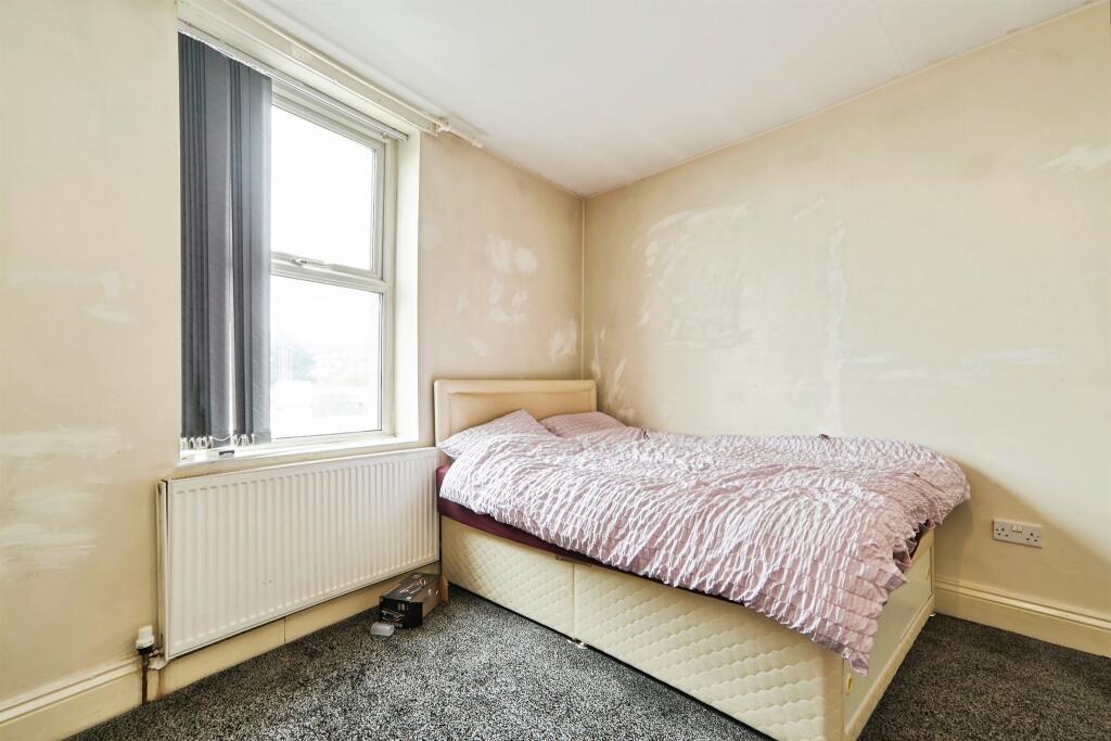 Hard Ings Road, Keighley photo 5