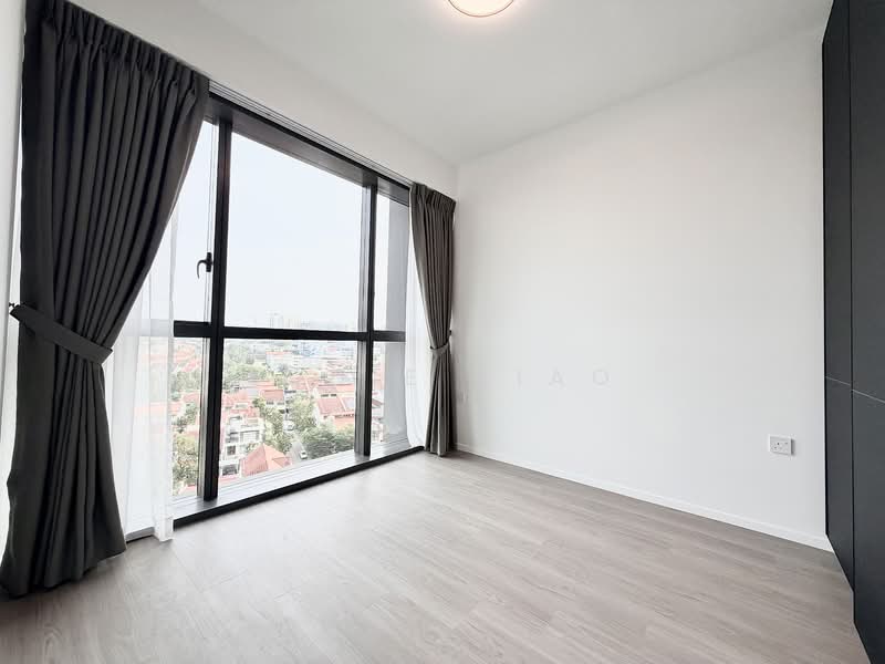 21 Ang Mo Kio Rise photo 2