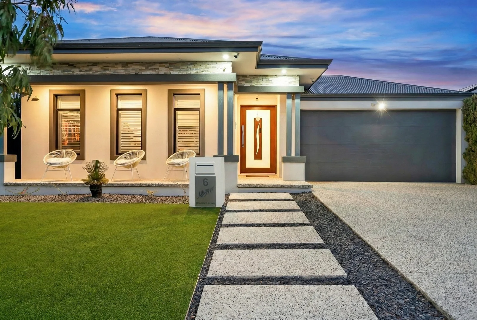 6 Brookhill Grove, Bushmead WA 6055