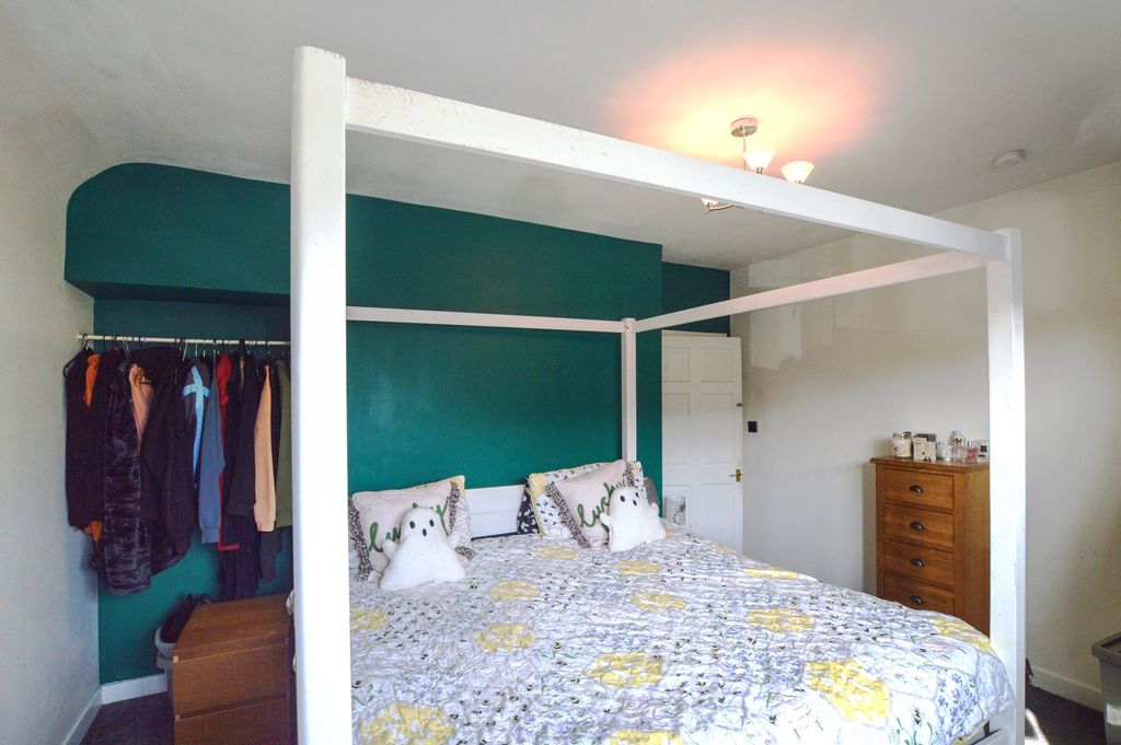 Additional image 4 of 3 bed flat for sale13 Innerwood Road, Kilwinning KA13