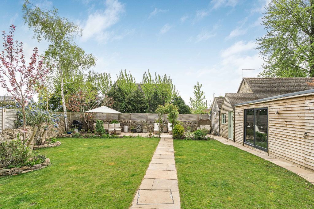 Additional image 33 of 5 bed semi-detached house for saleCirencester Road, Minchinhampton, Stroud, Gloucestershire GL6