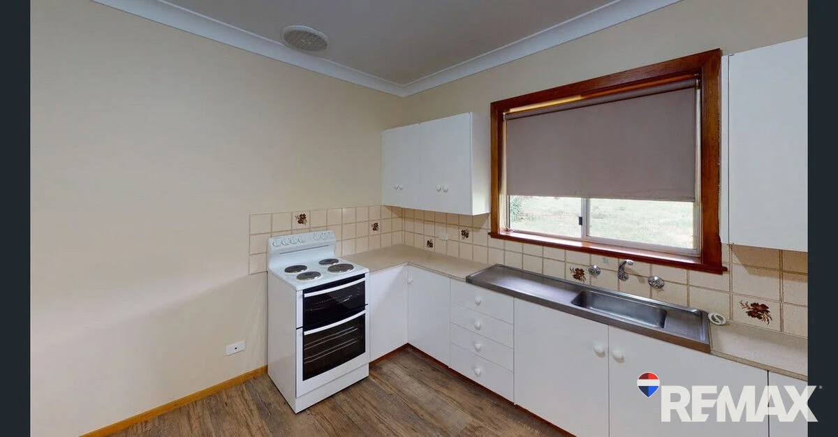 87 Lord Street, Junee NSW 2663 photo 4