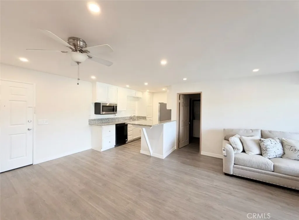 Additional image 28 of 2507 E 15th St Unit 213, Long Beach, CA 90804