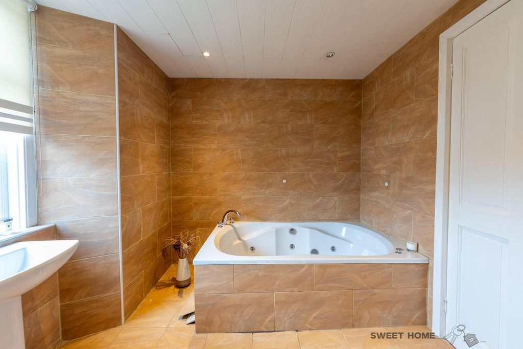 Additional image 32 of 4 bed link detached house for saleThornhill Commonhead Street, Airdrie ML6