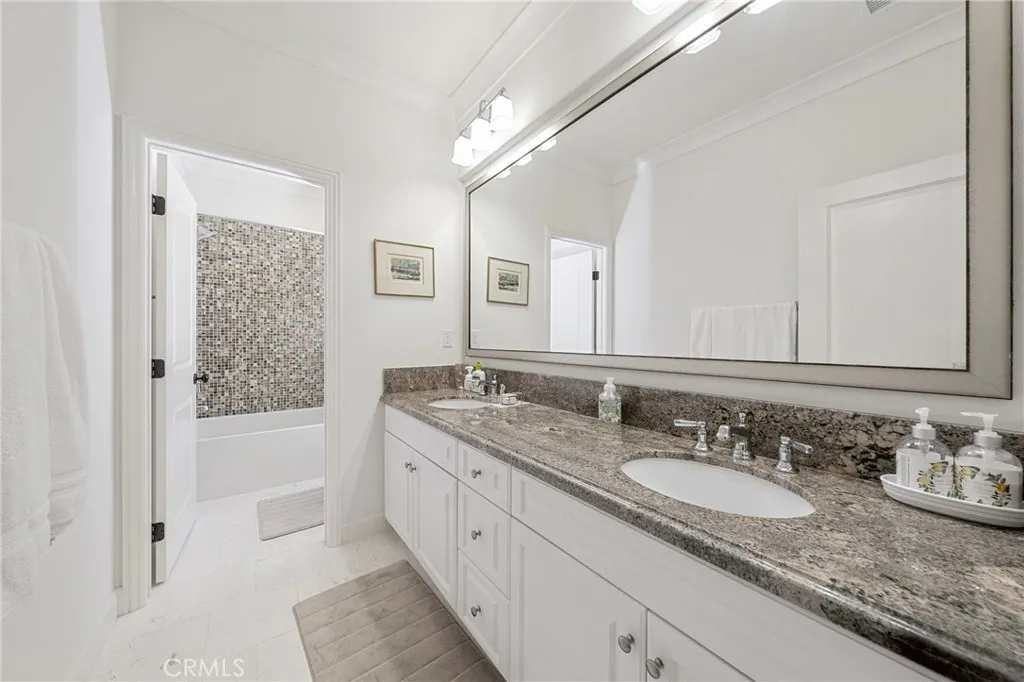 Additional image 65 of 45 Triana, Irvine, CA 92618