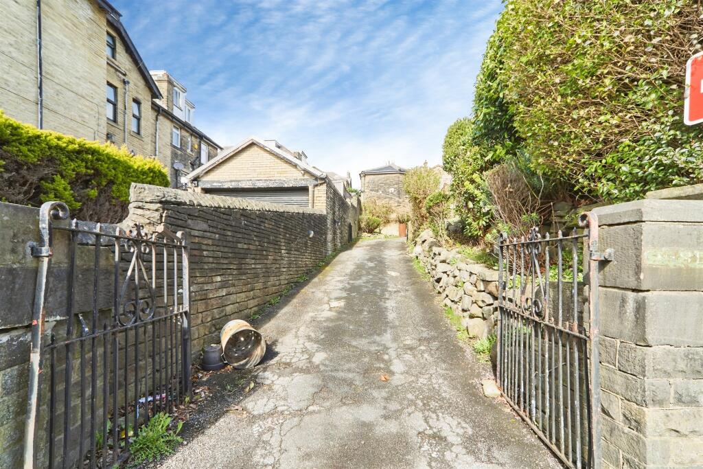 Additional image 18 of Pearson Lane, Bradford