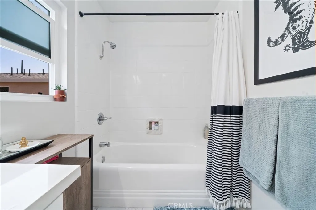 Additional image 81 of 1361 Prospect Ave, Long Beach, CA 90804