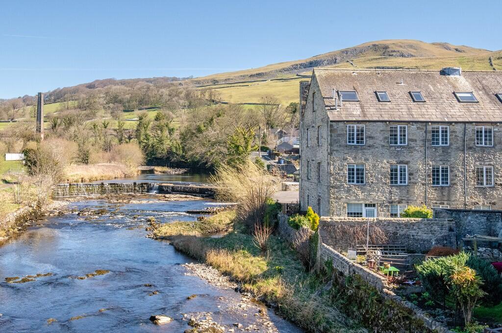 Harestones, Langcliffe Road, Settle, North Yorkshire, BD24