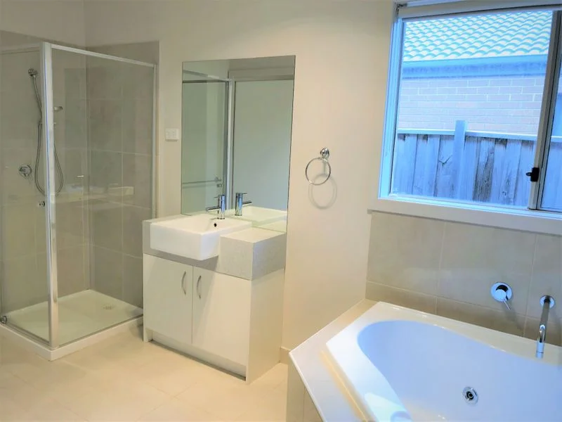 Additional image 6 of 2 Elatus Place, Brookfield VIC 3338