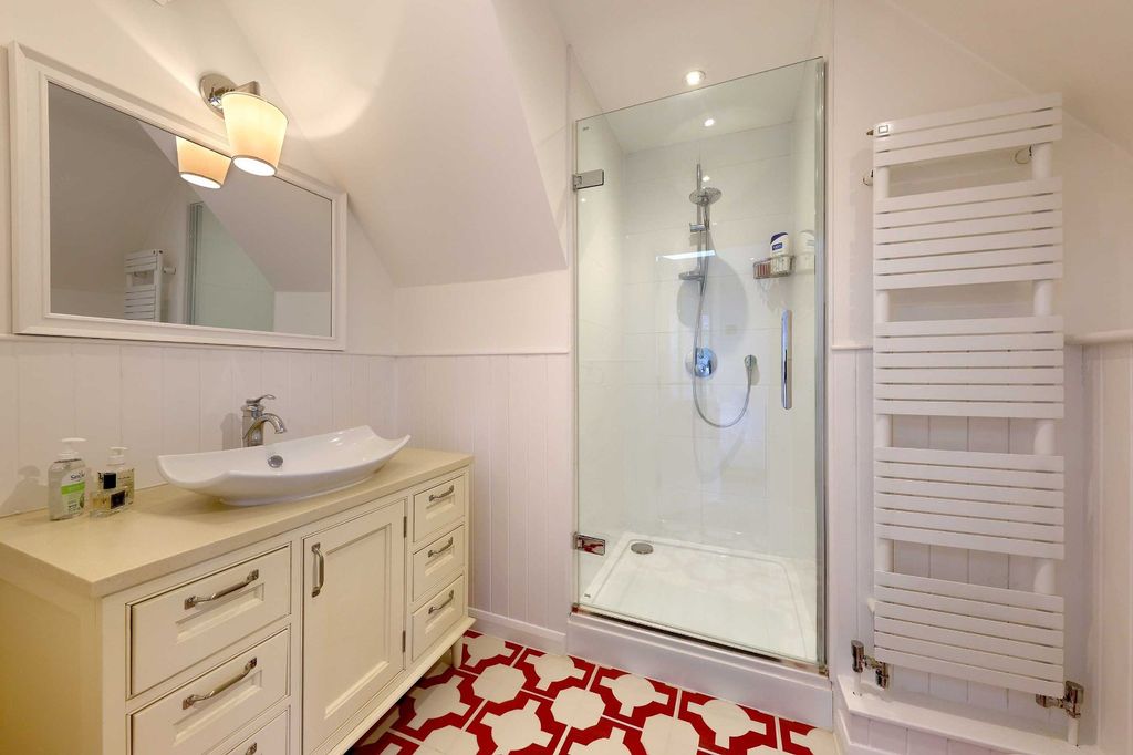 Additional image 19 of 5 bed detached house for saleWestfield Road, Beaconsfield HP9