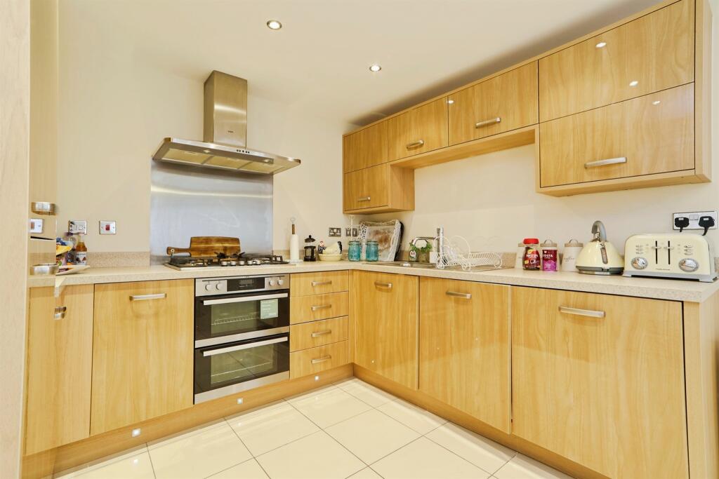 Additional image 8 of Halliday Court, Thornbury, BRADFORD