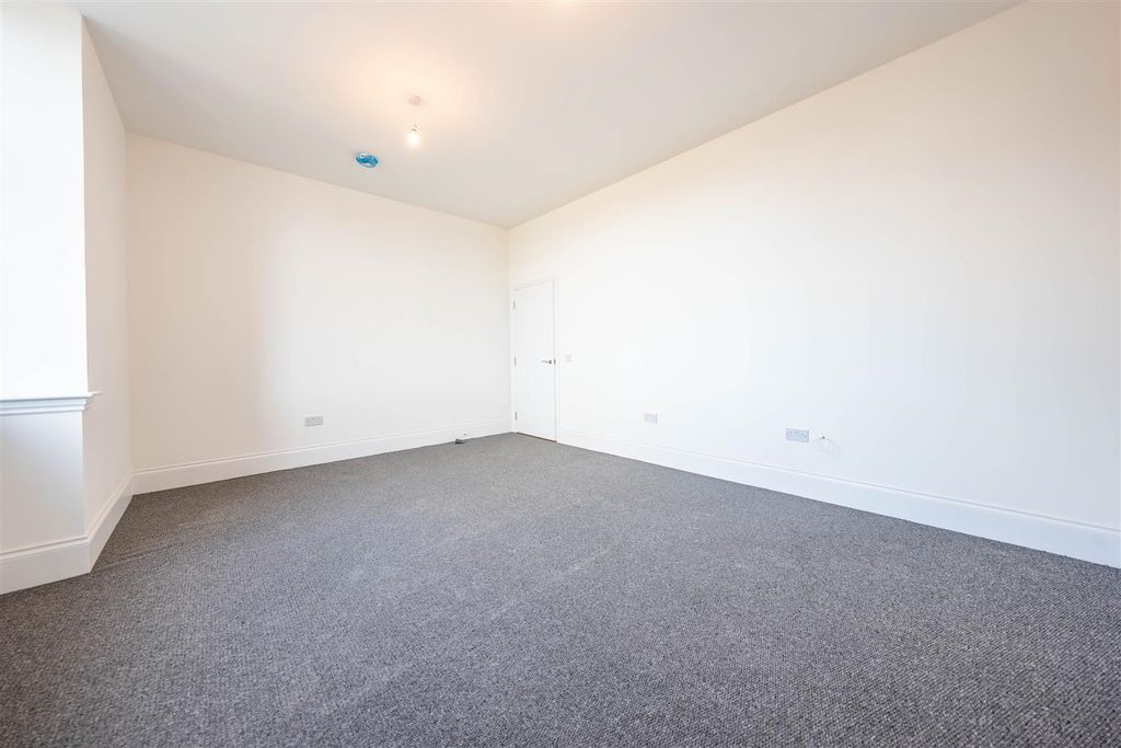 Additional image 4 of 2 bed flat for saleJames Murray Buildings, Muirhall Road, Perth PH2